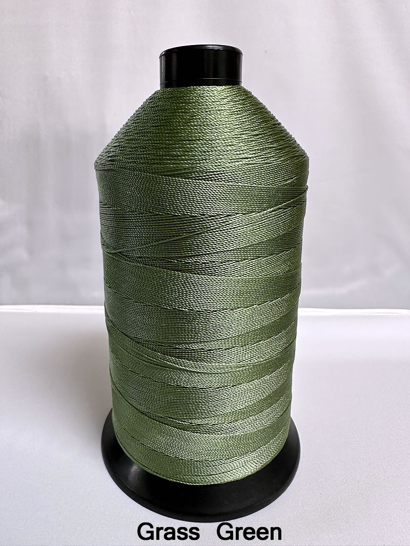 Pure silk sewing thread 200 yards grass green - Beautiful Silks